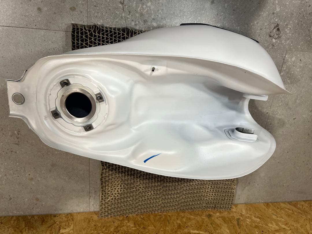 HONDA GB350 タンク 凹み有り マットパールグレアホワイト