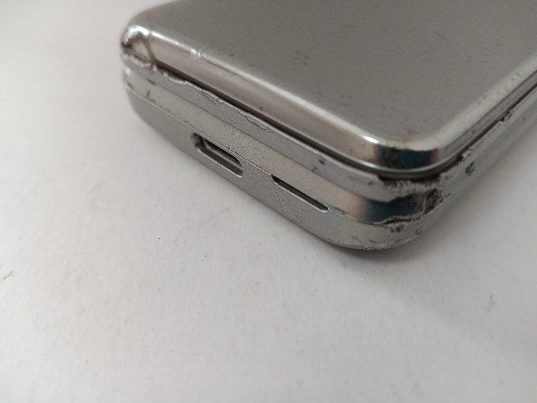 ☆ SoftBank DIGNO ケータイ4 A202KC シルバー