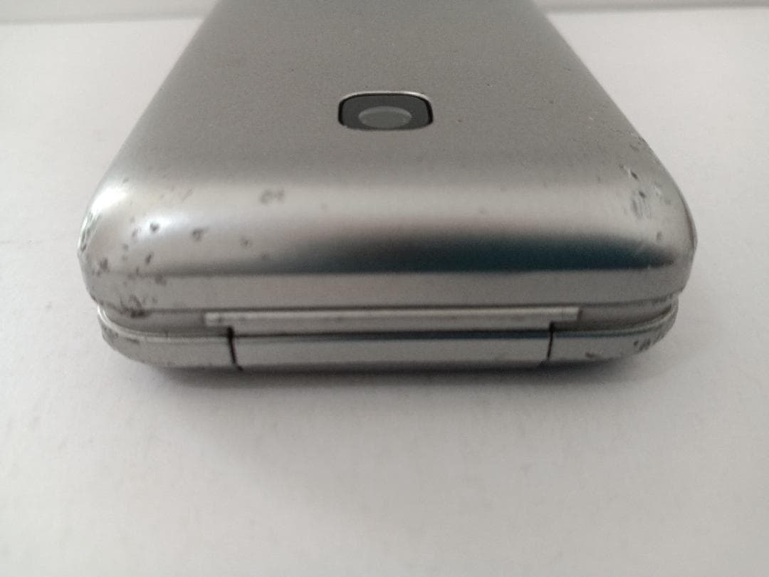 ☆ SoftBank DIGNO ケータイ4 A202KC シルバー