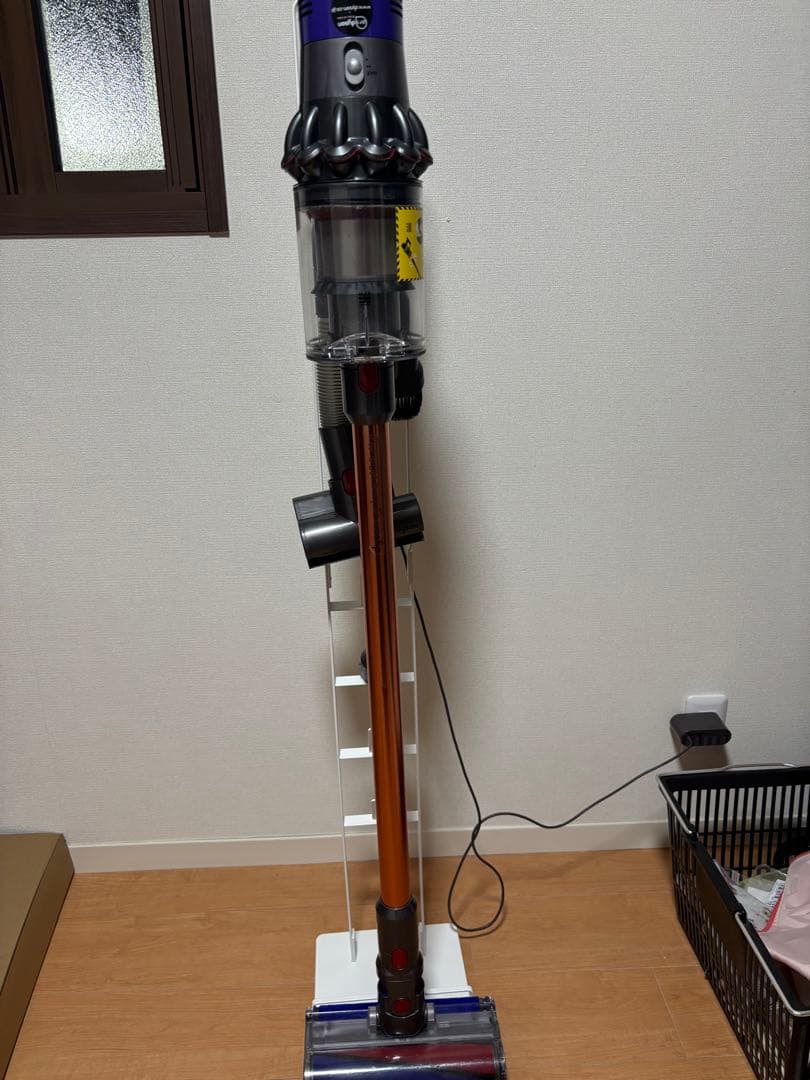 ダイソン掃除機SV12 スタンド付き