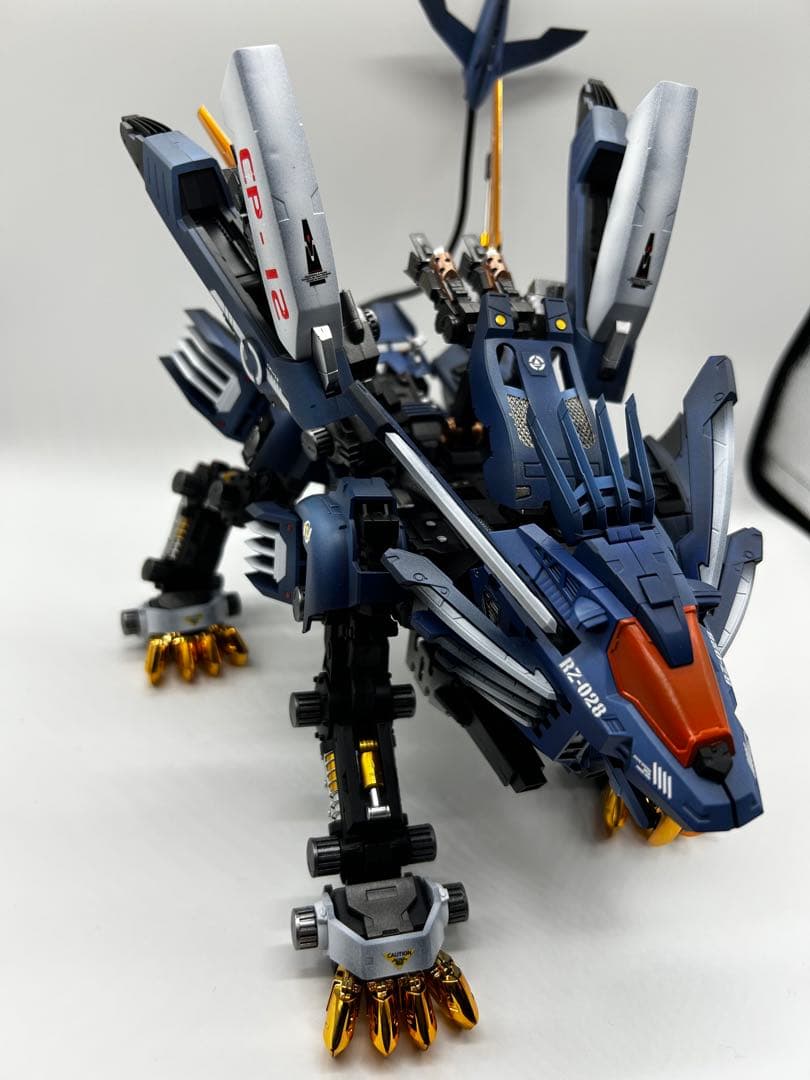 ゾイド　コトブキヤ　HMM ブレードライガーAB バン仕様風　メッキパーツ使用