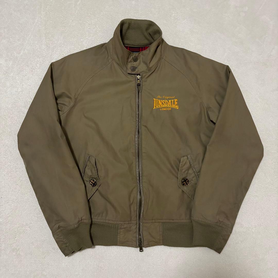 ロンズデール Lonsdale スイングトップ ベージュ Mサイズ 刺繍
