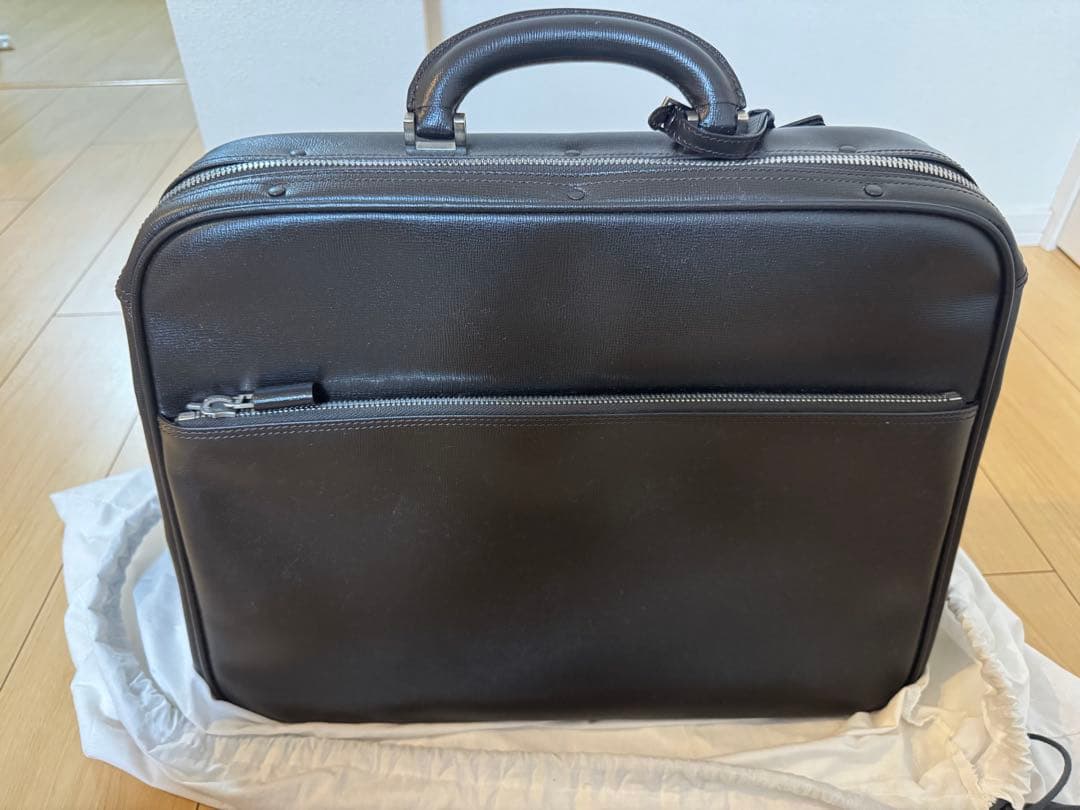 【完全未使用】【新品】【本革】Valextra メンズレザービジネスバッグ