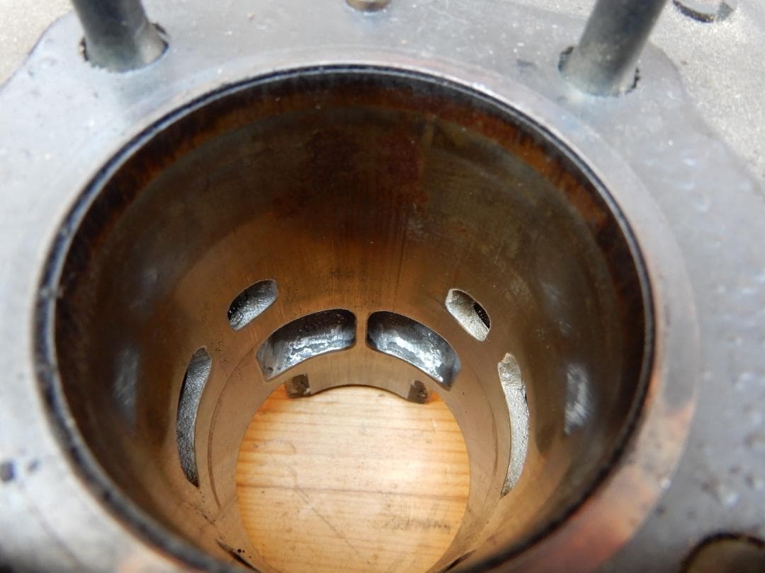 HONDA　エルシノア125　MT125　エンジン部品　中古品