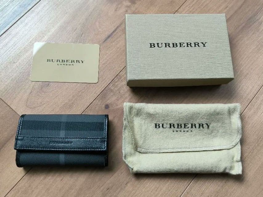 【新品未使用】BURBERRY キーケース