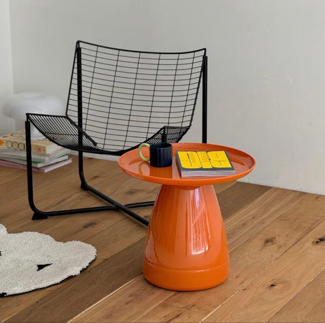 オレンジ ラウンド サイドテーブル
