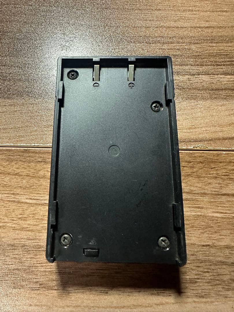 【昭和レトロ】移動電話無線機　日立ＨＰ-401 充電器付き　動作確認済み