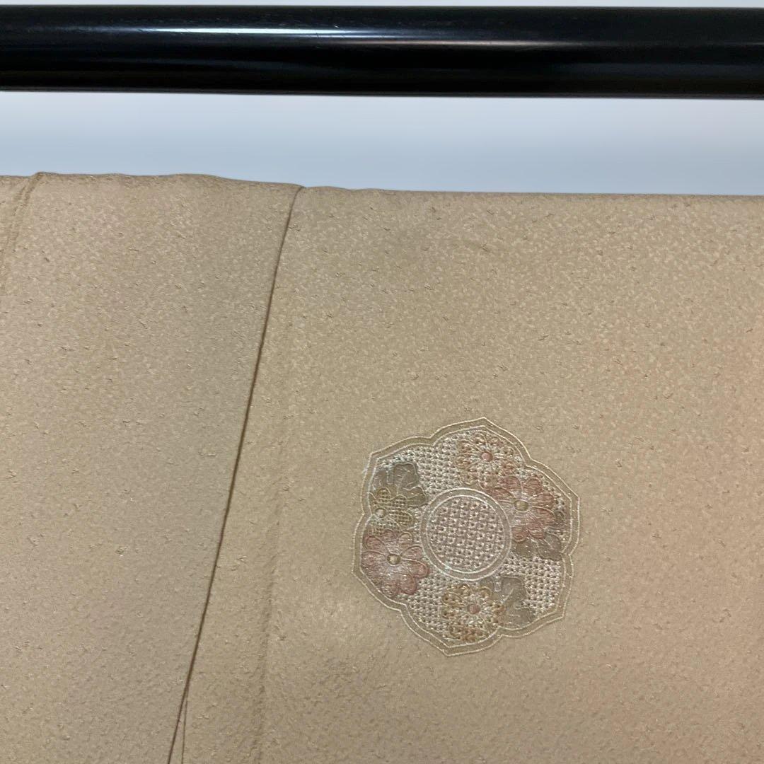 k　No.2927 未使用シリーズ正絹作家汕頭刺繍訪問着　落款　超美品