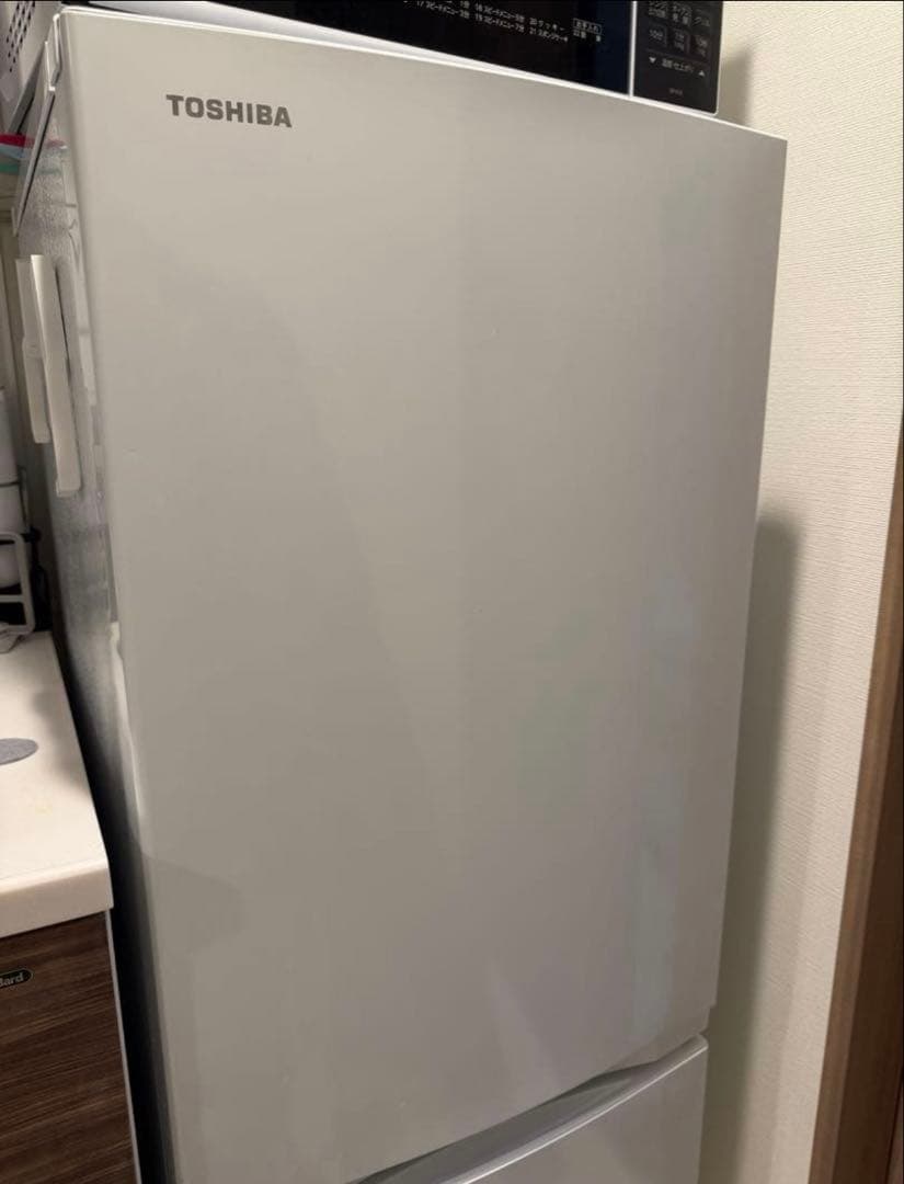 ほぼ未使用　TOSHIBA 東芝　冷蔵庫 GR-V15BS ホワイト 153L