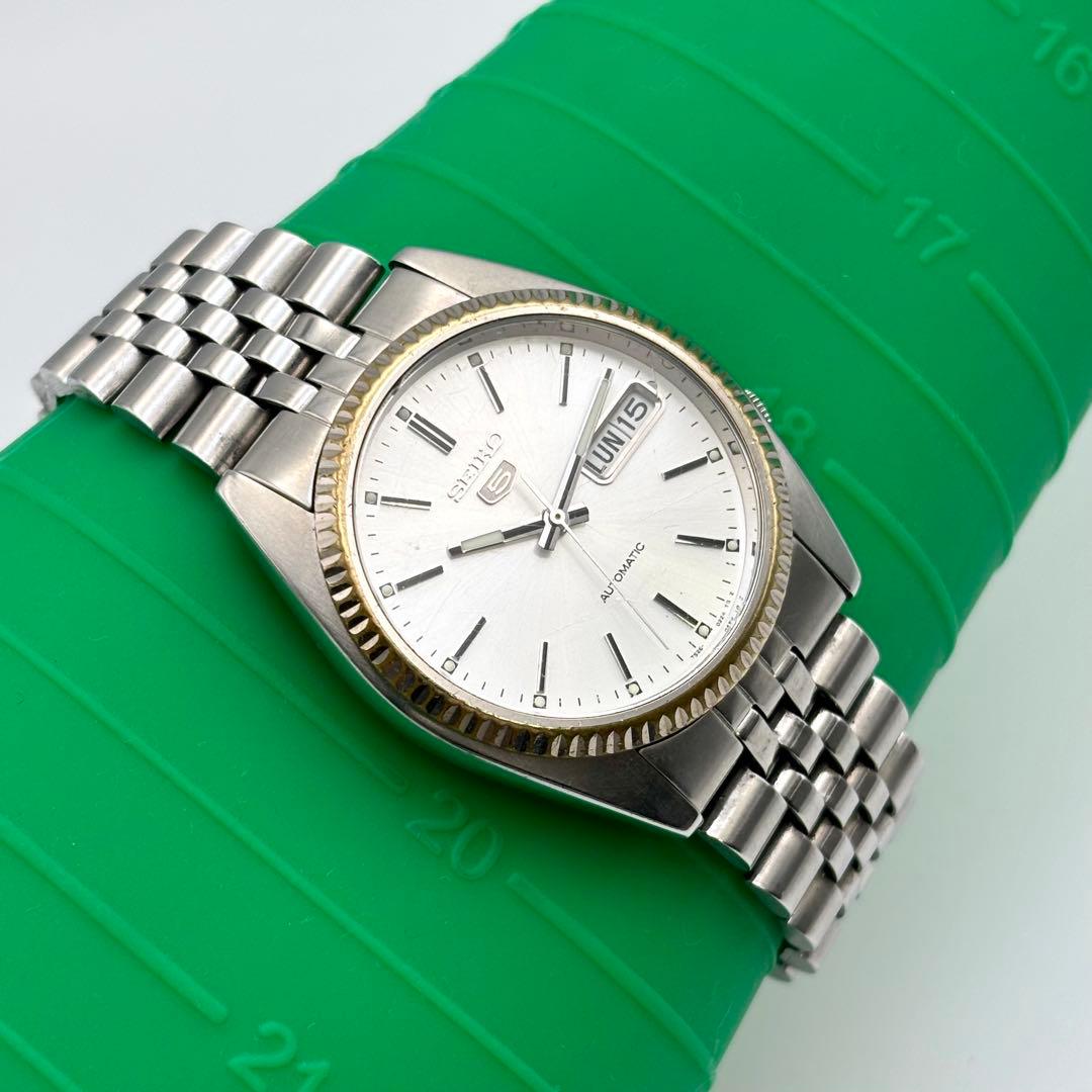 SEIKO 5 7S26-3110 シルバー デイデイト 自動巻き ヴィンテージ