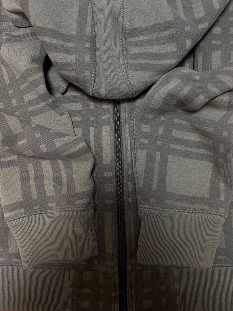 STUSSY ジップアップパーカー