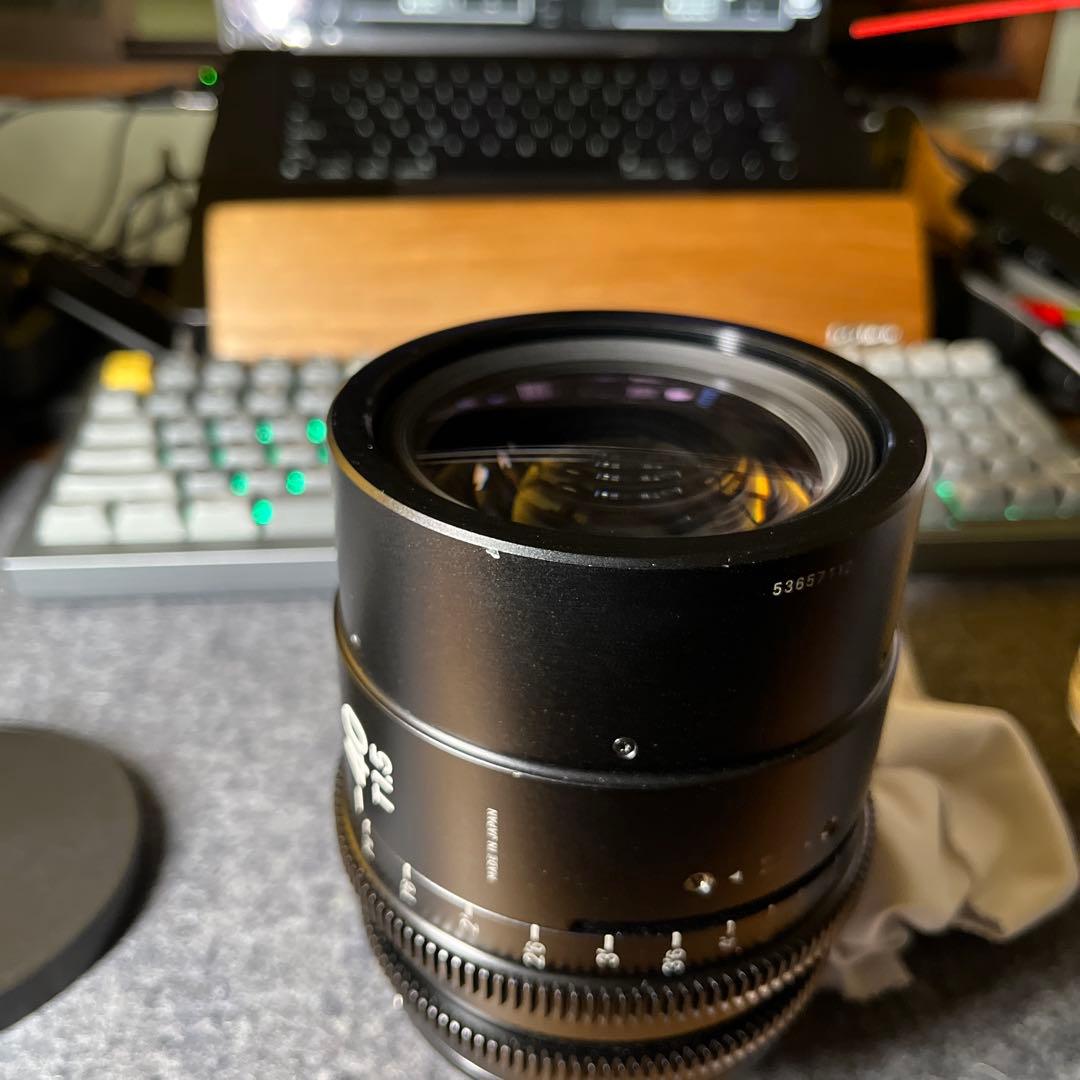 SIGMA 40mm T1.5 シネマレンズ EFマウント