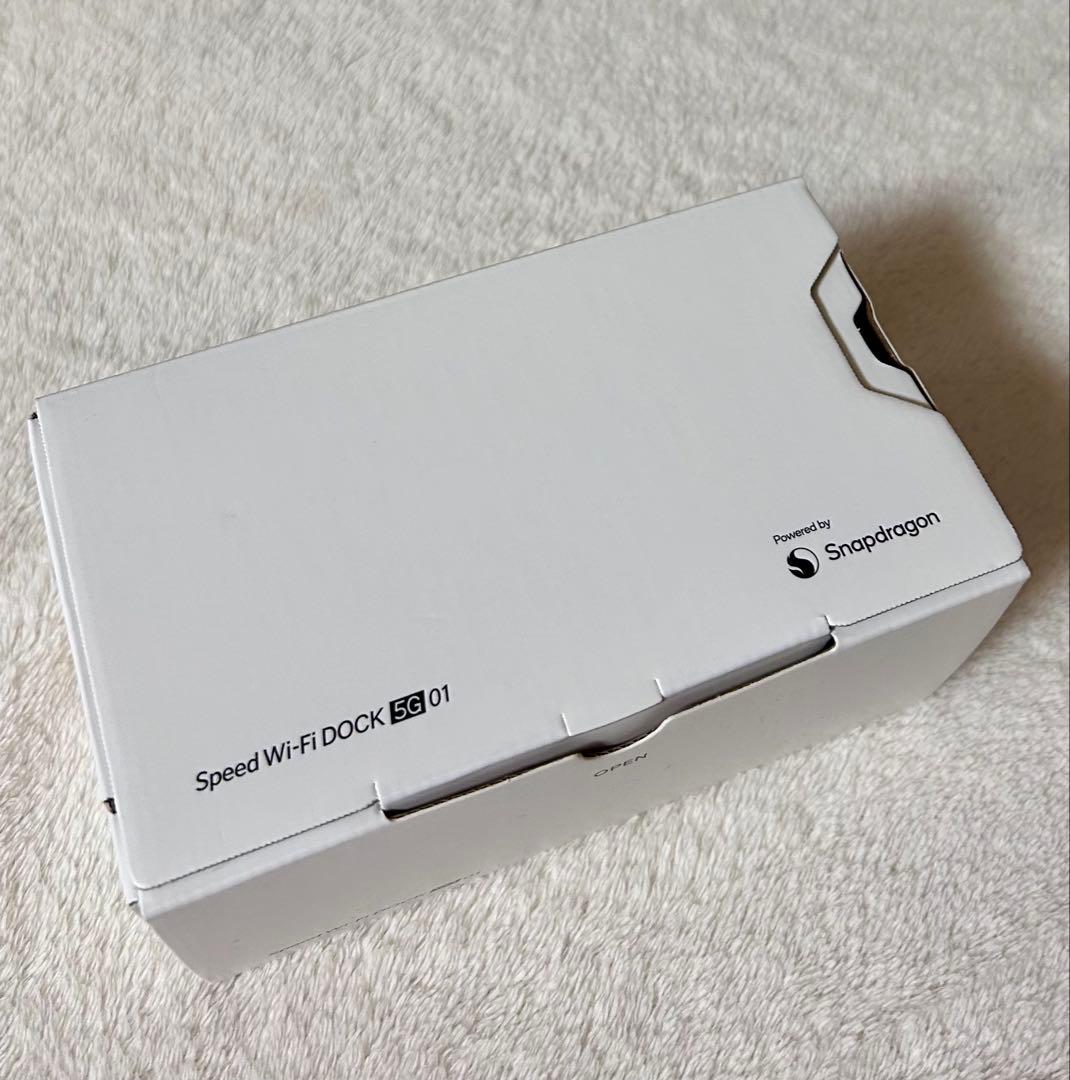 【未使用】UQ WiMAX Speed Wi-Fi DOCK 5G 01
