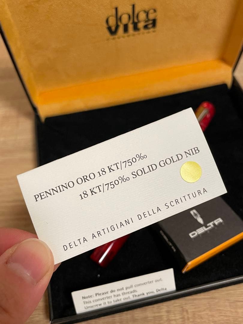 大*輔様 【美品】万年筆 デルタ ドルチェビータ ミィディアム スティログラフィ