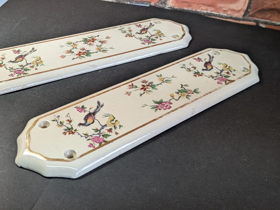 イギリス アンティーク 陶器製 ドアプレート ドア飾り ２枚セット 孔雀