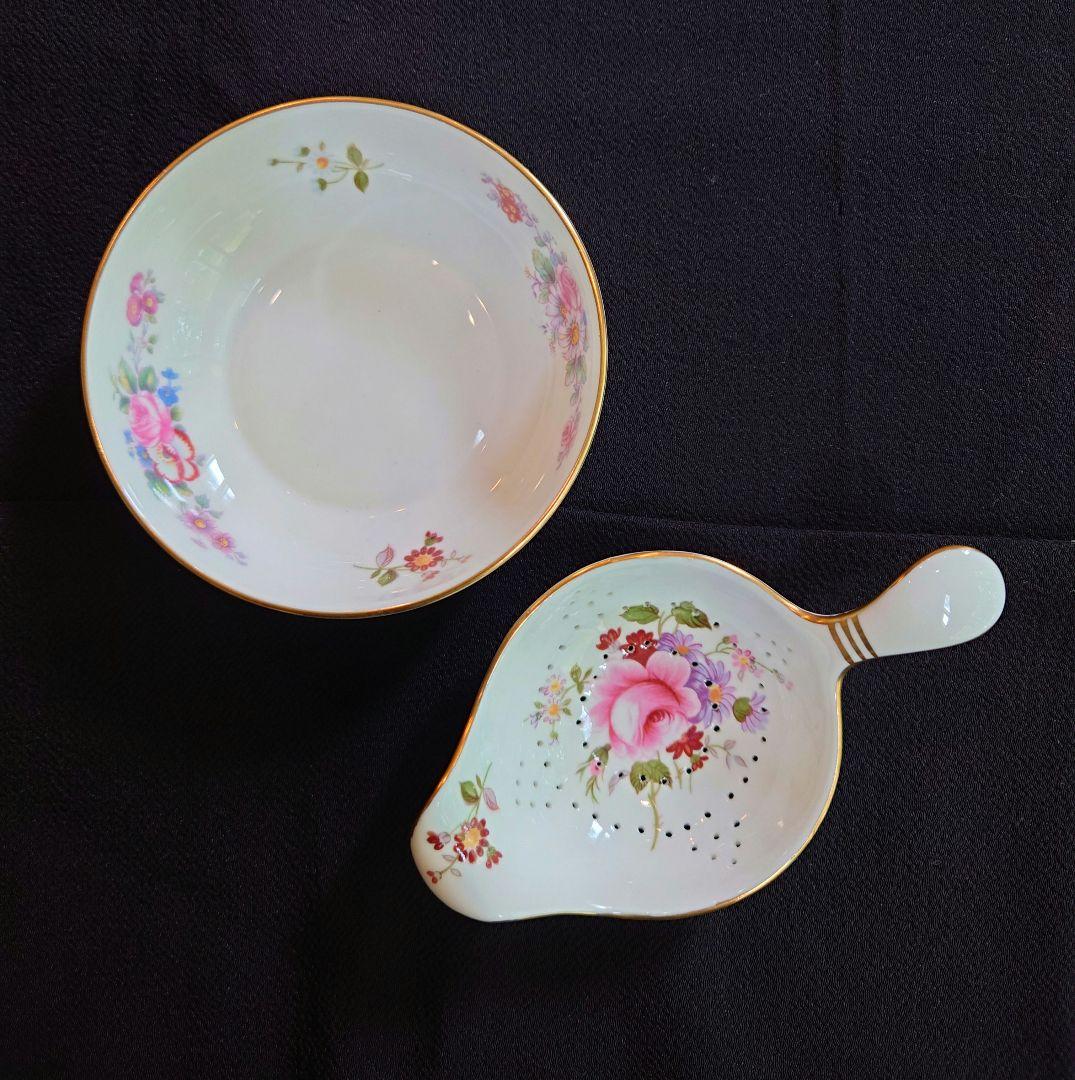 ロイヤル・クラウンダービー　ボーンチャイナ　ティストレーナー＆ミルクポット