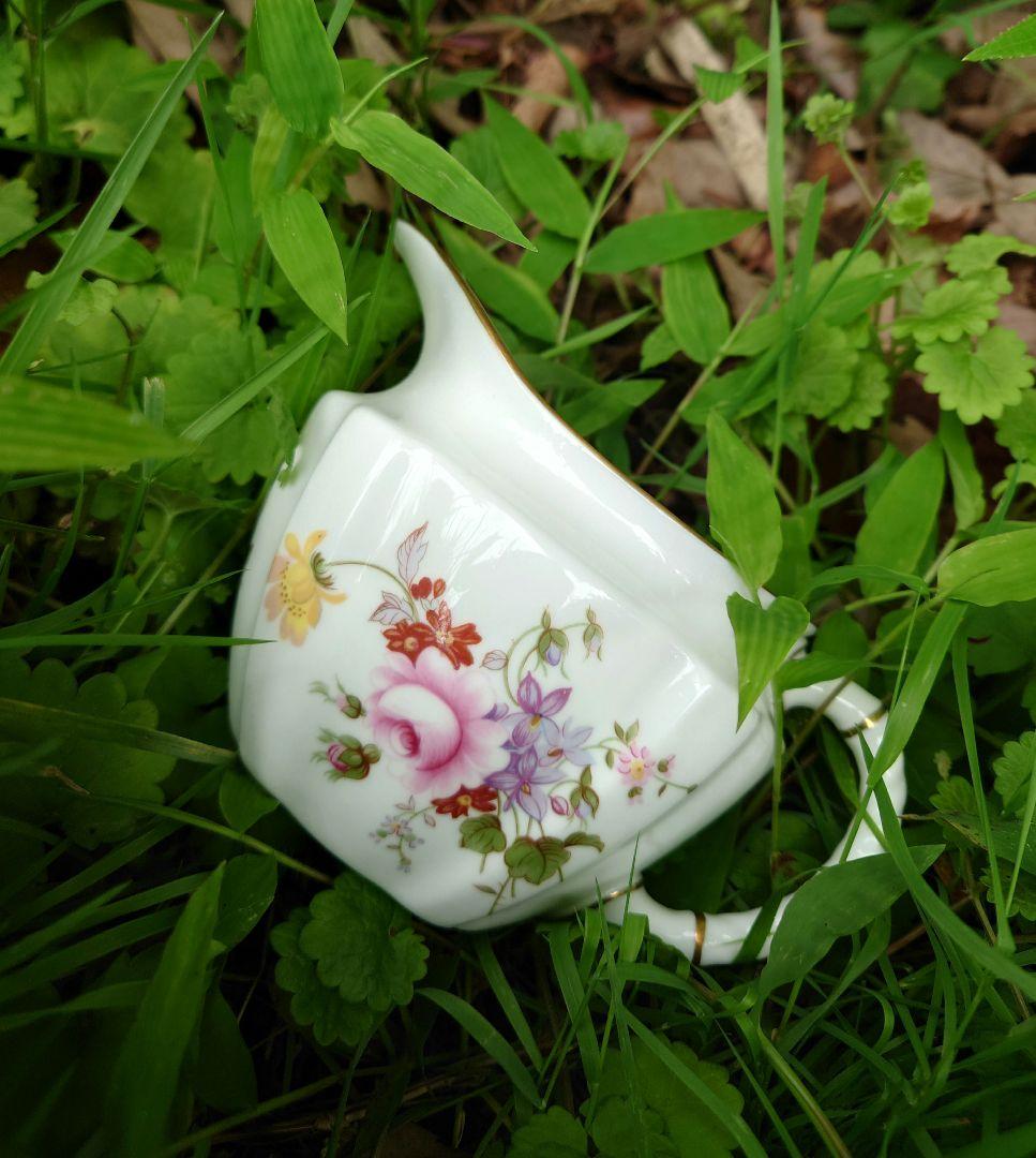 ロイヤル・クラウンダービー　ボーンチャイナ　ティストレーナー＆ミルクポット