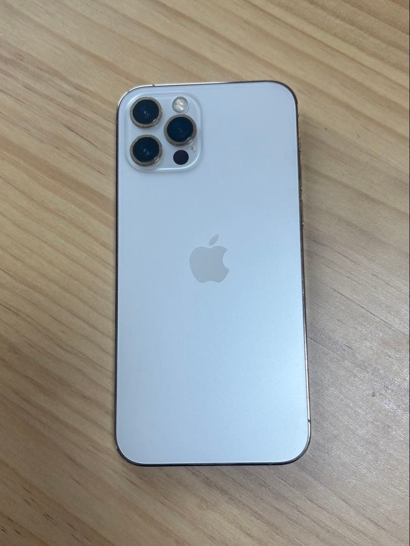 Apple iPhone 12 Pro シルバー本体128GB