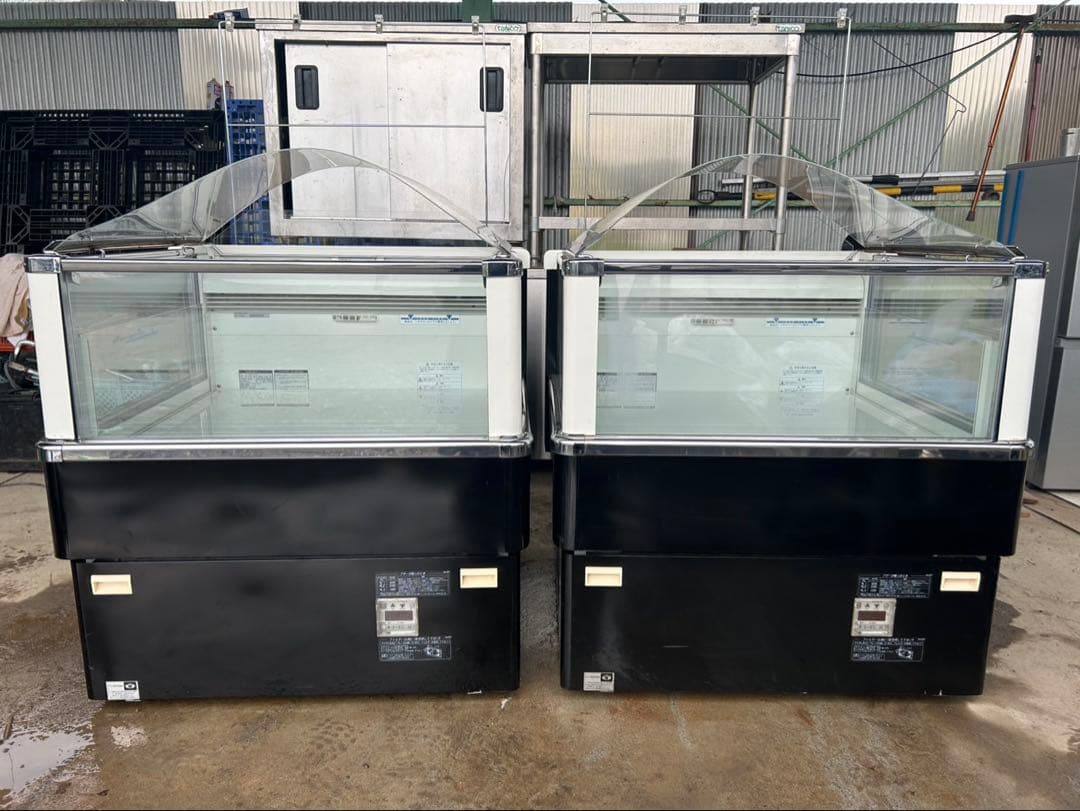 値下げ中業務用冷凍ショーケースBIEG-103F ショーケース 750W2台