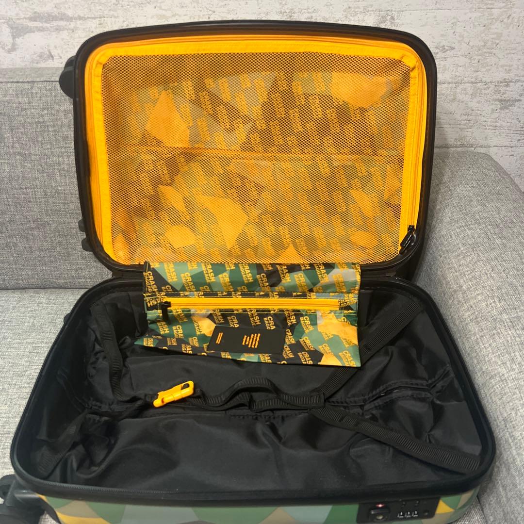 週末限定クラッシュバゲージ 40L　カモ柄　キャリーケース　スーツケース　限定品