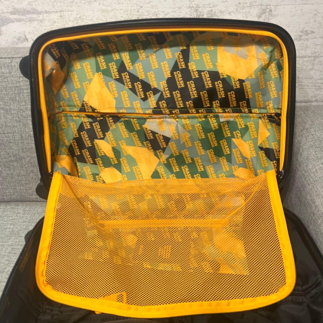 週末限定クラッシュバゲージ 40L　カモ柄　キャリーケース　スーツケース　限定品