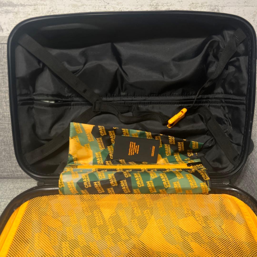 週末限定クラッシュバゲージ 40L　カモ柄　キャリーケース　スーツケース　限定品