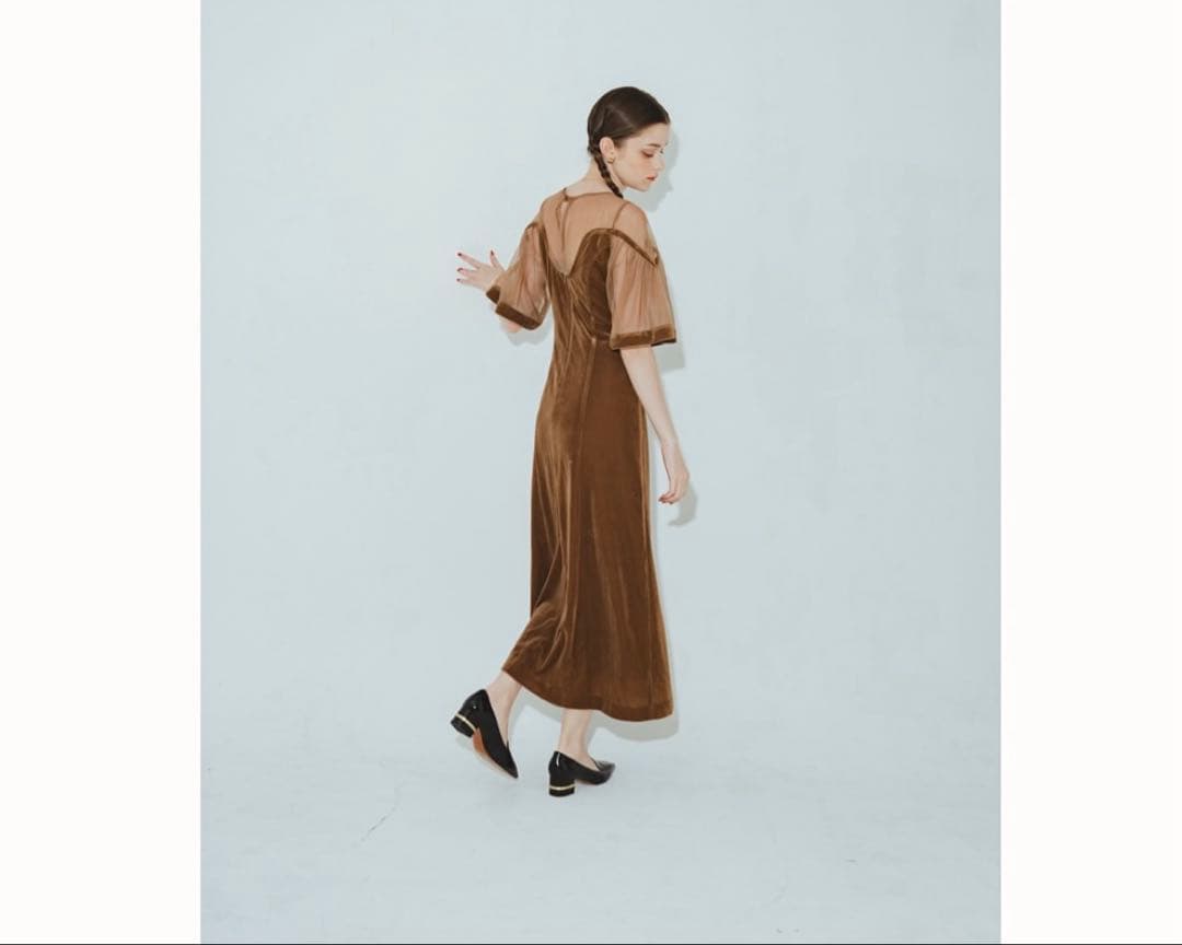 pinue ベロアチュールドレス　マロン