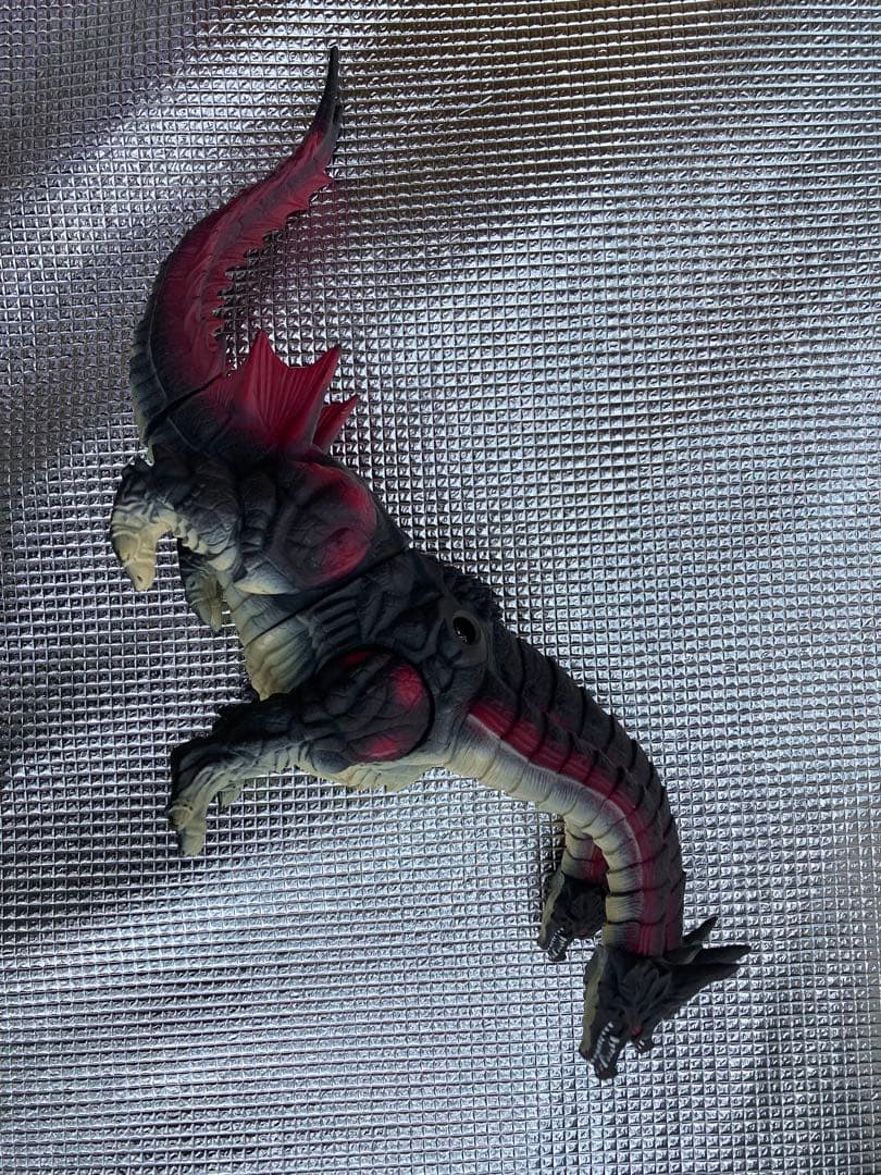 三頭龍 フィギュア 黒と赤 約30cm