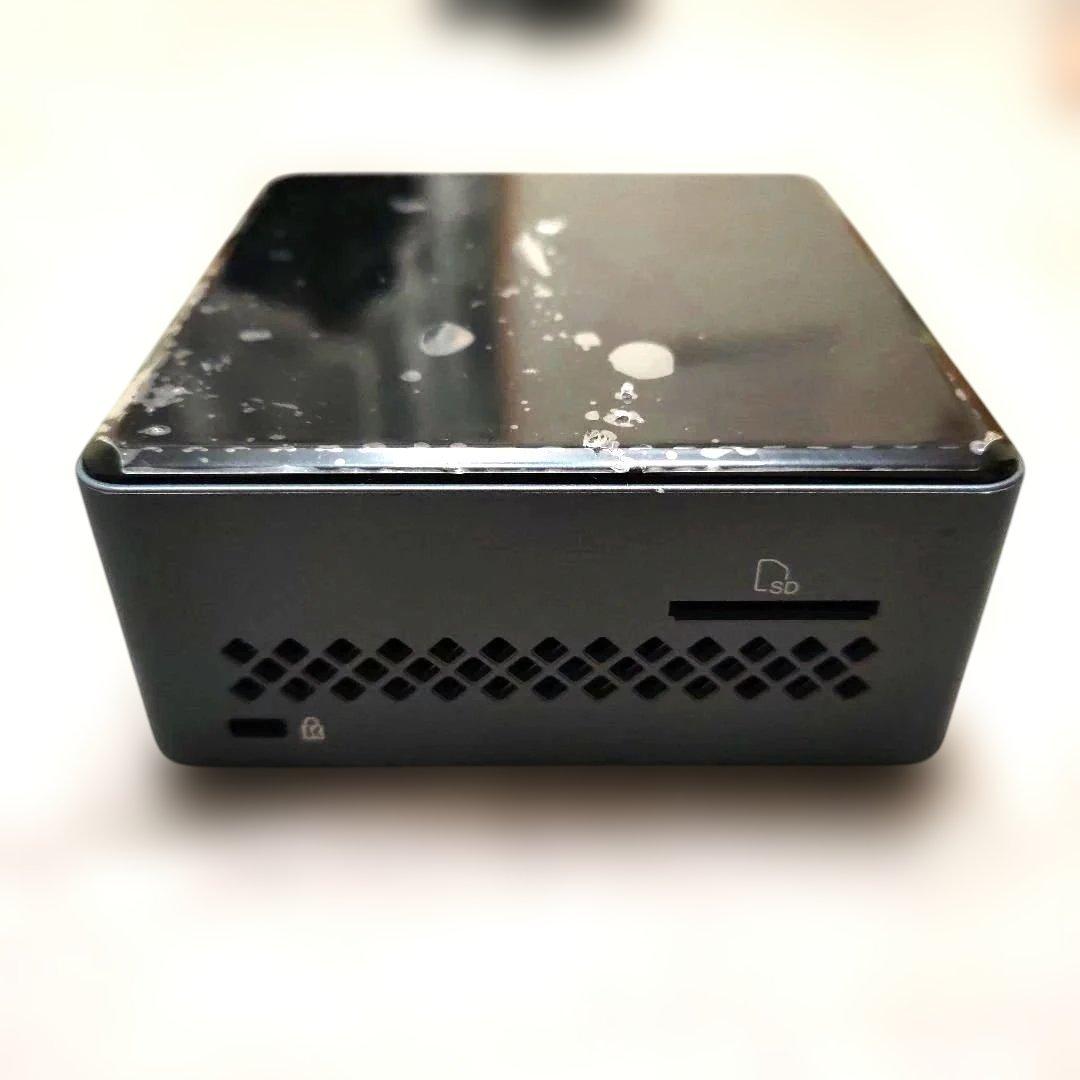 NAS中級者向け Intel NUCを自作NASに