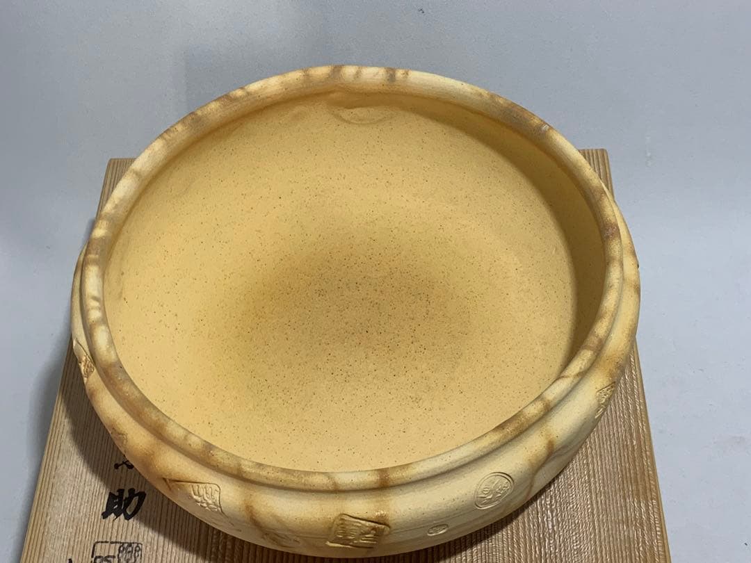 楽助作　在銘　茶道具　萬古焼　ばんこやき　焼〆数印　灰器　灰入　白泥　共箱