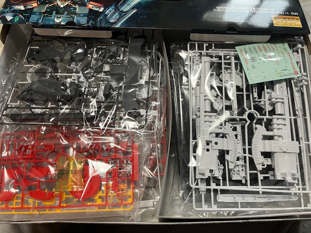 ＭＧ1/100 PLAN303E DEEP STRIKERディープストライカー