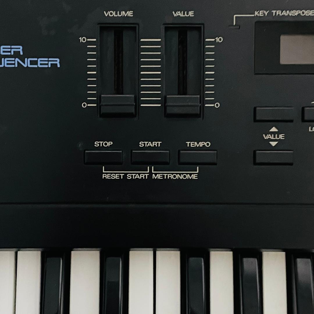 ROLAND　ローランド　D-20 シンセサイザー《ジャンク・通電確認済み》