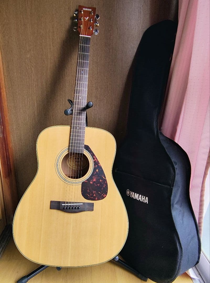 新品同様　Yamaha F620 アコースティックギター