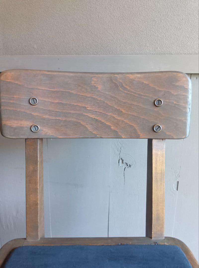 木製子供用チェア 直線的デザイン　ヴィンテージ　レトロ