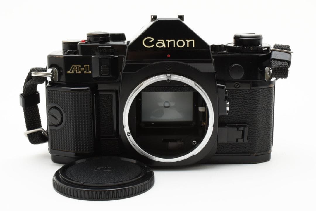 美品 CANON A-1 ブラック フィルムカメラ モルト新品交換済 M382