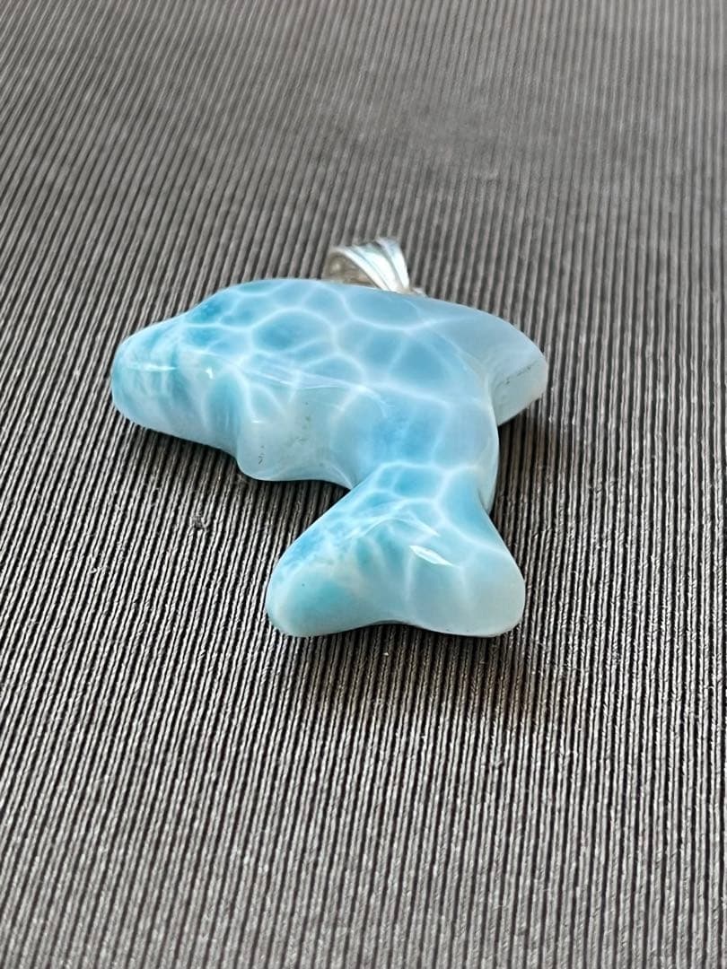 天然石☆高品質！ラリマーイルカ型☆濃いブルー＆ラリマーらしい模様＆形が美しい！