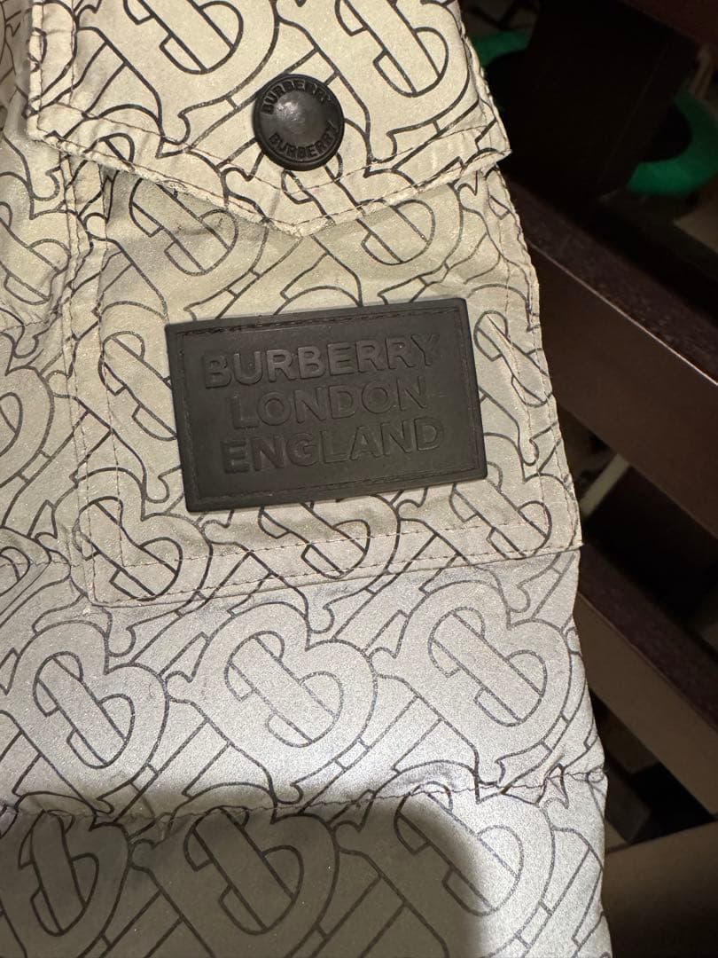 Burberry（バーバリー）グレー キッズアウター 3Y（98cm）