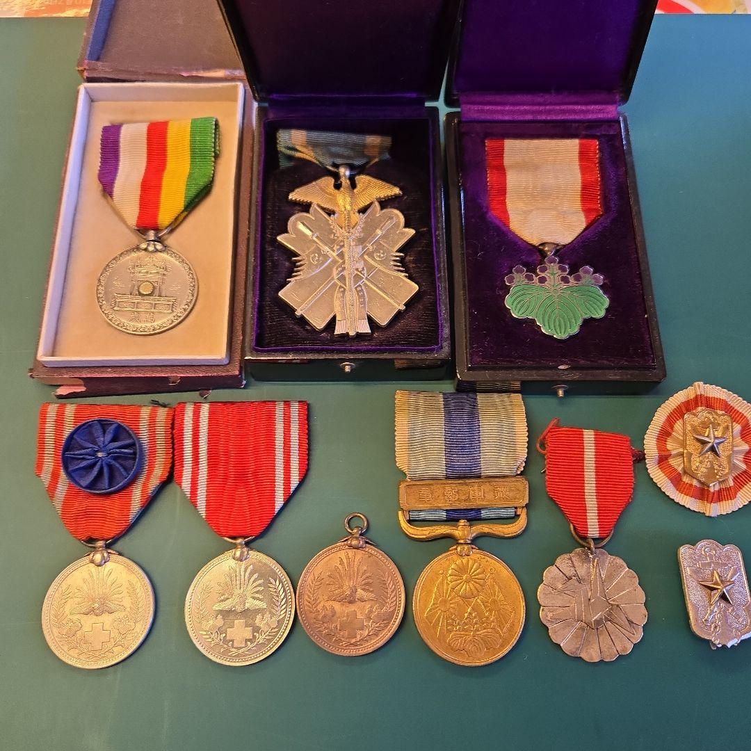 旧日本軍 勲章10個セット 銀製 昭和レトロ 陸軍 海軍 ミリタリー