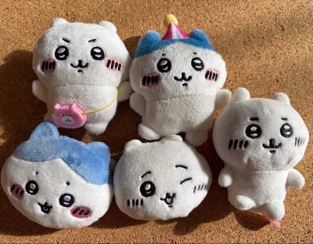 ちいかわらんど ノベルティ ぬいぐるみ バッジ