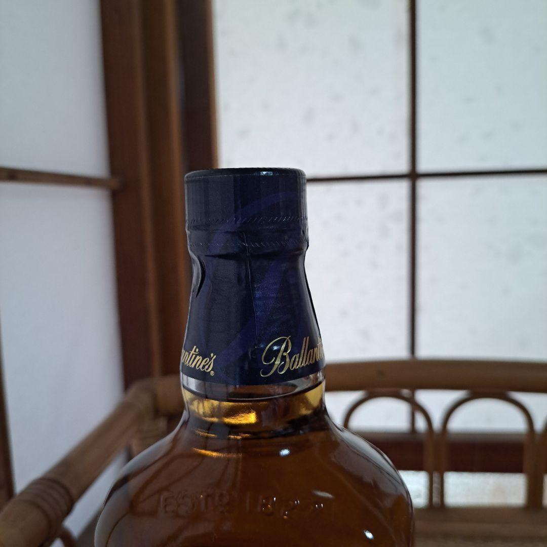 Ballantine's 12年 、デュワーズ8年、セット