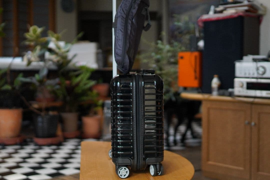 RIMOWA SALSA DELUX TSA ロック四輪 キャビン持込サイズ