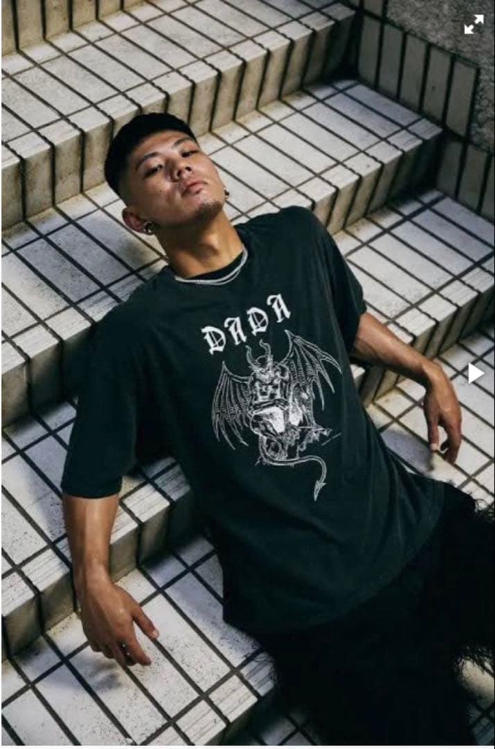 THE HOPE DADA Tシャツ