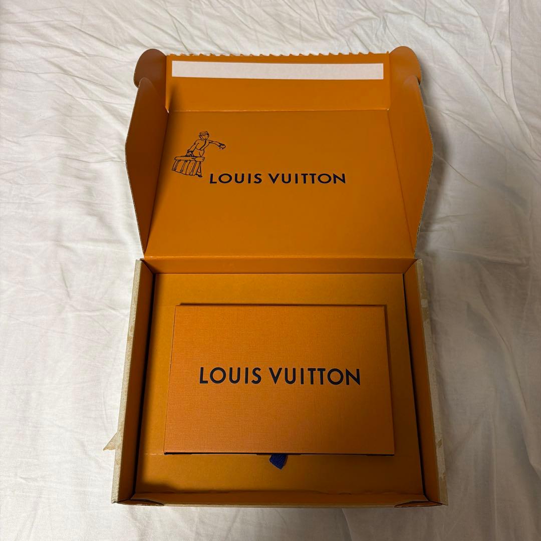 Louis Vuitton 手帳型ケース　iPhone16Proフォリオ