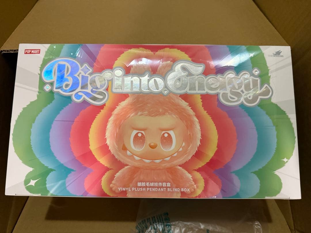 ラブブ V3 Big Into Energy Labubu ぬいぐるみ1ボックス