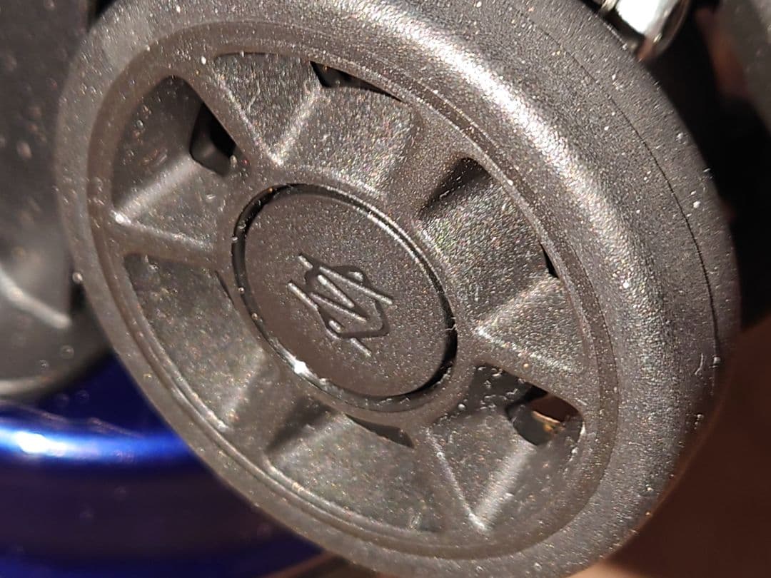 ★リモワ RIMOWA エッセンシャルライト ★ キャビン37Lグロスブルー★