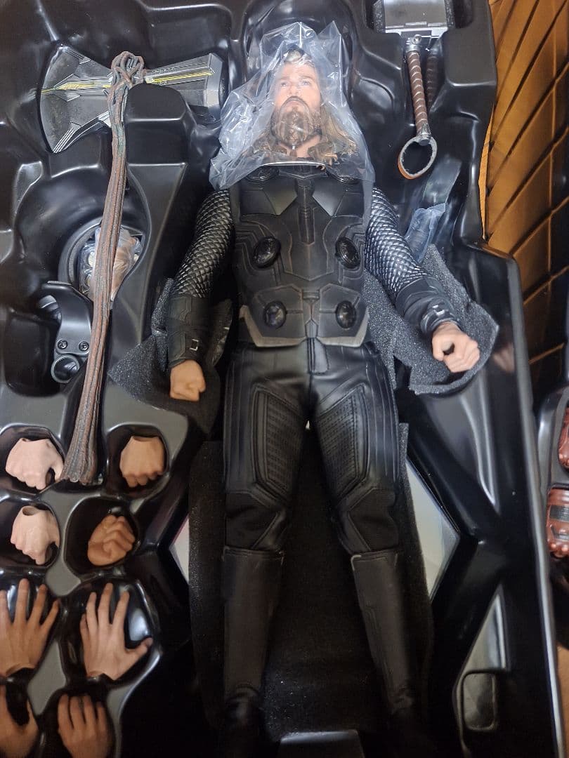 ズ*ン様 ホットトイズ　キャプテンアメリカ　マイティソー　エンドゲーム　セット