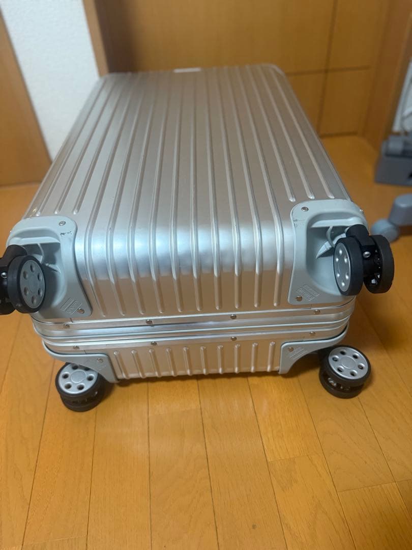 「美品」RIMOWA TOPAS E-tag リモワ トパーズ　６７リットル