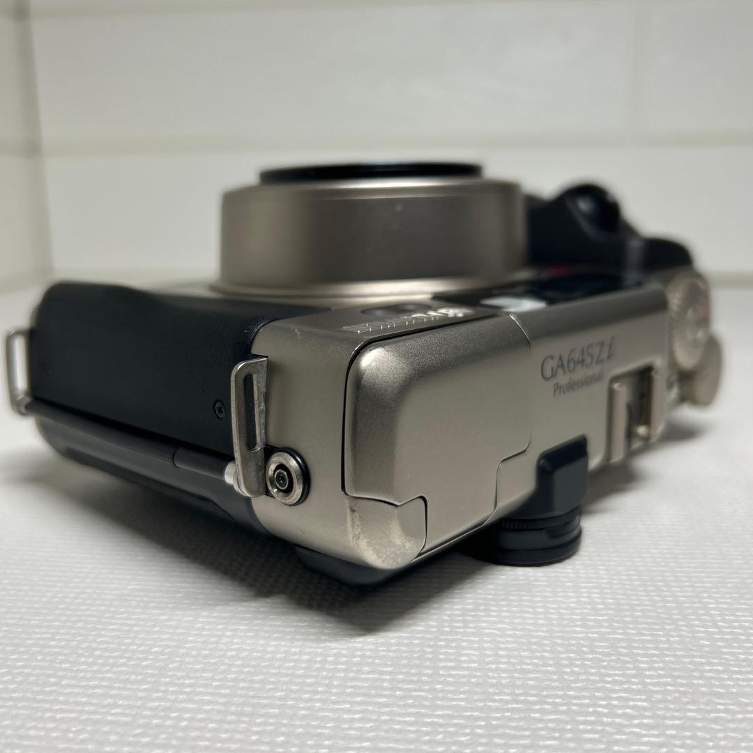 フィルムカメラ FUJIFILM GA645Zi Professional