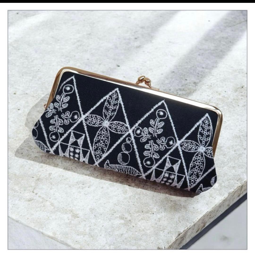 ミナペルホネン 仕切りがま口