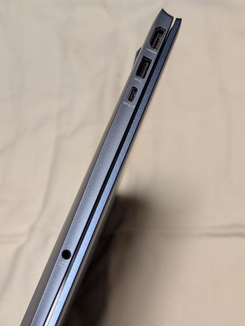 ［ほぼ新品］HP15.6 ノートPC Pavillion 15-eh2065AU